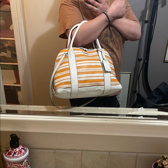 COACH - Bleeker Preston woven embossed satchel Bag- EUC- 31004 - Picture 12 of 12